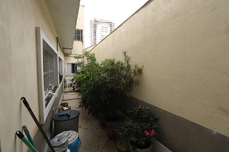 Casa à venda com 235m², 3 quartos e 2 vagasQuintal