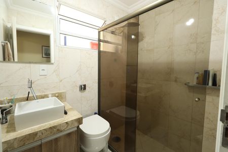 Casa à venda com 235m², 3 quartos e 2 vagasBanheiro 2