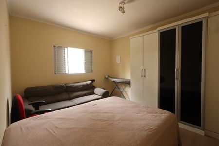 Casa à venda com 235m², 3 quartos e 2 vagasQuarto 3