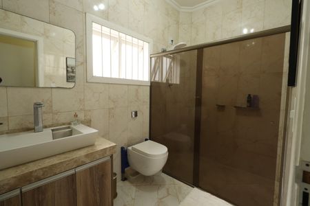 Casa à venda com 235m², 3 quartos e 2 vagasBanheiro 1