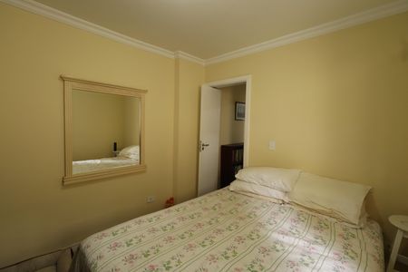 Casa à venda com 235m², 3 quartos e 2 vagasQuarto 2