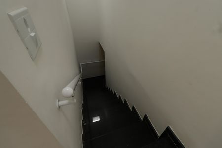 Casa à venda com 235m², 3 quartos e 2 vagasEscada