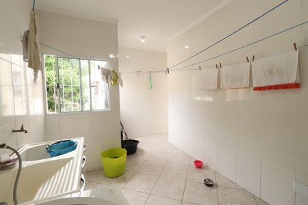 Casa à venda com 235m², 3 quartos e 2 vagasÁrea de Serviço 2