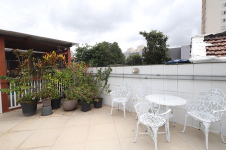 Casa à venda com 235m², 3 quartos e 2 vagasTerraço 1