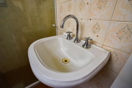 Apartamento à venda com 60m², 2 quartos e 1 vagaBanheiro Social