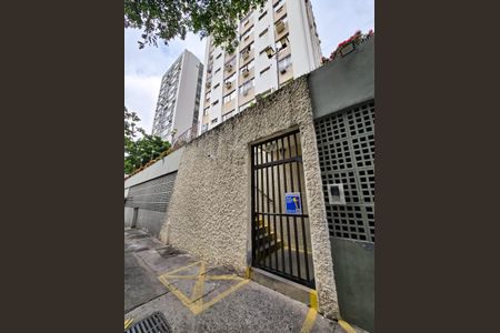 Apartamento à venda com 60m², 2 quartos e 1 vagaFachada