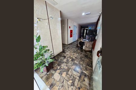 Apartamento à venda com 60m², 2 quartos e 1 vagaHall de entrada