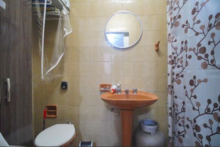 Casa à venda com 400m², 3 quartos e 4 vagasBanheiro da Suíte