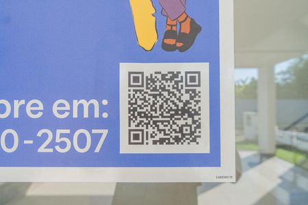 Casa de condomínio à venda com 166m², 3 quartos e 2 vagasPlaca