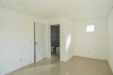 Casa de condomínio à venda com 166m², 3 quartos e 2 vagasSuíte