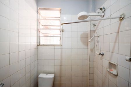 Apartamento para alugar com 63m², 2 quartos e sem vagaBanheiro