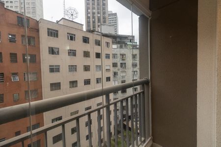 Apartamento à venda com 38m², 1 quarto e 1 vaga Apartamento à venda com 38m², 1 quarto e 1 vagaVaranda