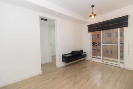 Apartamento à venda com 38m², 1 quarto e 1 vaga Apartamento à venda com 38m², 1 quarto e 1 vagaSala