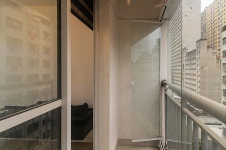 Apartamento à venda com 38m², 1 quarto e 1 vaga Apartamento à venda com 38m², 1 quarto e 1 vagaVaranda