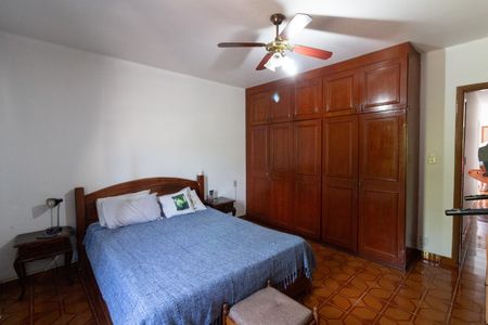 Casa à venda com 168m², 3 quartos e 2 vagasQuarto 2