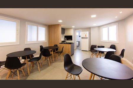 Apartamento à venda com 74m², 2 quartos e 1 vagaÁrea comum