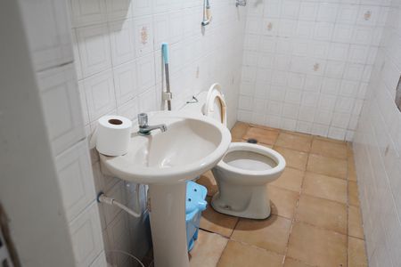 Casa à venda com 400m², 6 quartos e 2 vagasBanheiro 2