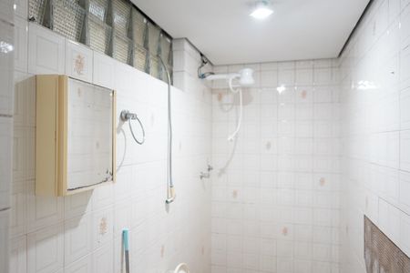Casa à venda com 400m², 6 quartos e 2 vagasBanheiro 2