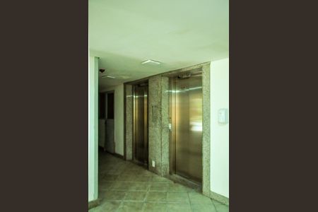 Apartamento à venda com 93m², 3 quartos e sem vagaÁrea comum