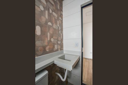 Casa à venda com 227m², 3 quartos e 2 vagasBanheiro da Suíte