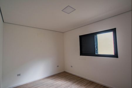 Casa à venda com 227m², 3 quartos e 2 vagasQuarto 2