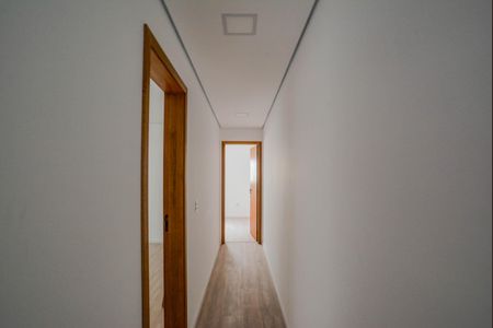 Casa à venda com 227m², 3 quartos e 2 vagasCorredor