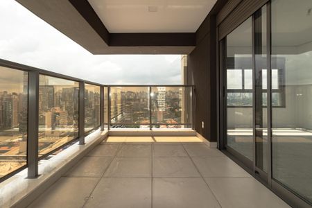 Apartamento à venda com 181m², 3 quartos e 2 vagasSuíte 1