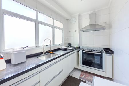 Apartamento para alugar com 126m², 3 quartos e 2 vagasCozinha e Área de Serviço