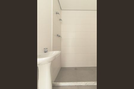 Apartamento à venda com 181m², 3 quartos e 2 vagas Apartamento à venda com 181m², 3 quartos e 2 vagasBanheiro de Serviço