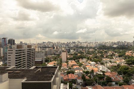 Apartamento à venda com 181m², 3 quartos e 2 vagas Apartamento à venda com 181m², 3 quartos e 2 vagasSacada