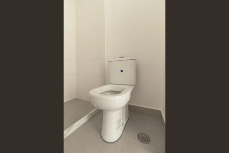 Apartamento à venda com 181m², 3 quartos e 2 vagas Apartamento à venda com 181m², 3 quartos e 2 vagasBanheiro de Serviço