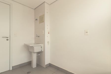 Apartamento à venda com 181m², 3 quartos e 2 vagas Apartamento à venda com 181m², 3 quartos e 2 vagasÁrea de Serviço