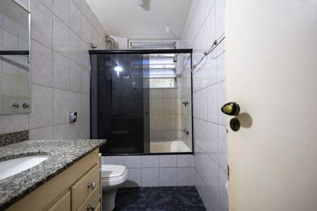 Apartamento à venda com 105m², 2 quartos e sem vagaBanheiro