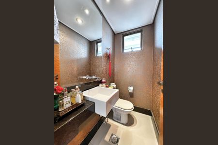 Apartamento à venda com 230m², 4 quartos e 3 vagasLavabo