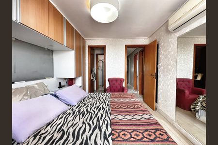 Apartamento à venda com 230m², 4 quartos e 3 vagasQuarto 2