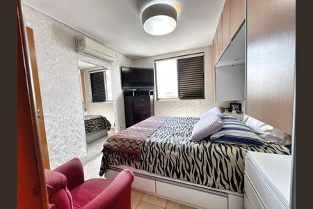 Apartamento à venda com 230m², 4 quartos e 3 vagasQuarto 2