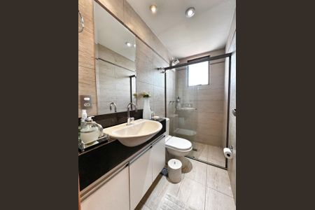 Apartamento à venda com 230m², 4 quartos e 3 vagasBanheiro da Suíte 2