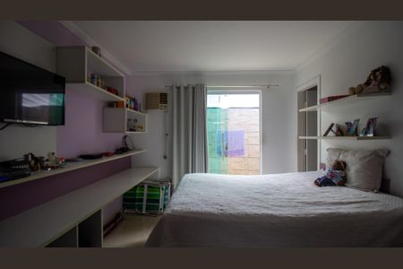 Casa de condomínio à venda com 150m², 3 quartos e 1 vagaSuíte 1