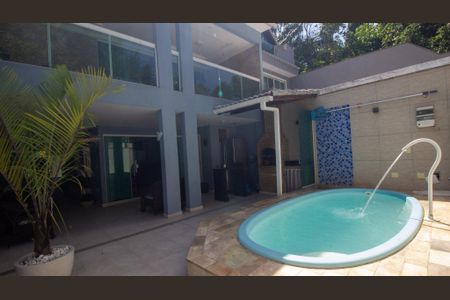 Casa de condomínio à venda com 150m², 3 quartos e 1 vagaÁrea comum -