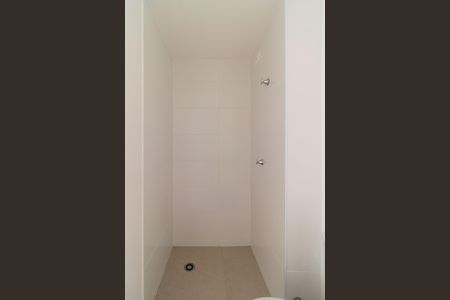 Apartamento à venda com 27m², 1 quarto e sem vaga Apartamento à venda com 27m², 1 quarto e sem vagaBanheiro da Suíte