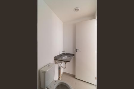 Apartamento à venda com 27m², 1 quarto e sem vaga Apartamento à venda com 27m², 1 quarto e sem vagaBanheiro da Suíte