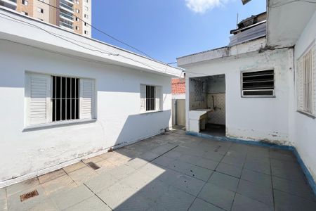 Casa à venda com 220m², 4 quartos e 5 vagasQuintal