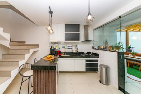 Apartamento à venda com 140m², 2 quartos e 2 vagasCozinha