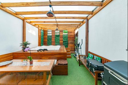 Apartamento à venda com 140m², 2 quartos e 2 vagasÁrea externa