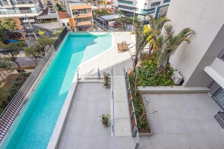 Studio à venda com 25m², 1 quarto e sem vaga Studio à venda com 25m², 1 quarto e sem vagaPiscina