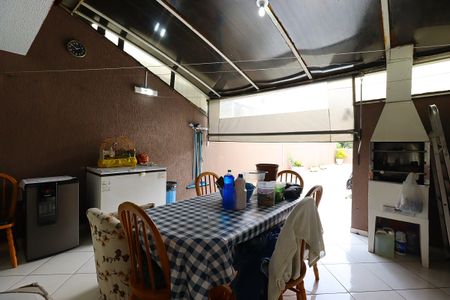 Apartamento à venda com 152m², 3 quartos e 2 vagasÁrea de Serviço