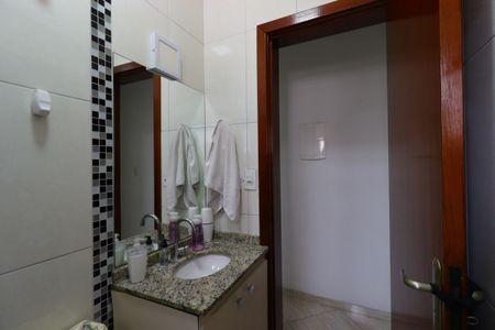 Apartamento à venda com 152m², 3 quartos e 2 vagasBanheiro Social