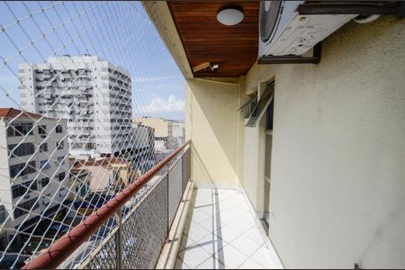 Apartamento para alugar com 92m², 3 quartos e 1 vagaVaranda do Quarto 3