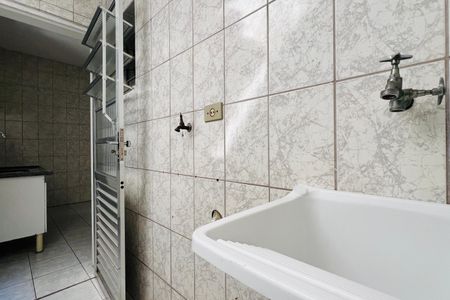 Casa para alugar com 50m², 1 quarto e 1 vaga Casa para alugar com 50m², 1 quarto e 1 vagaCozinha e Área de Serviço