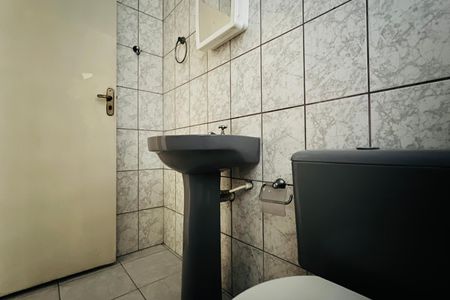 Casa para alugar com 50m², 1 quarto e 1 vaga Casa para alugar com 50m², 1 quarto e 1 vagaBanheiro